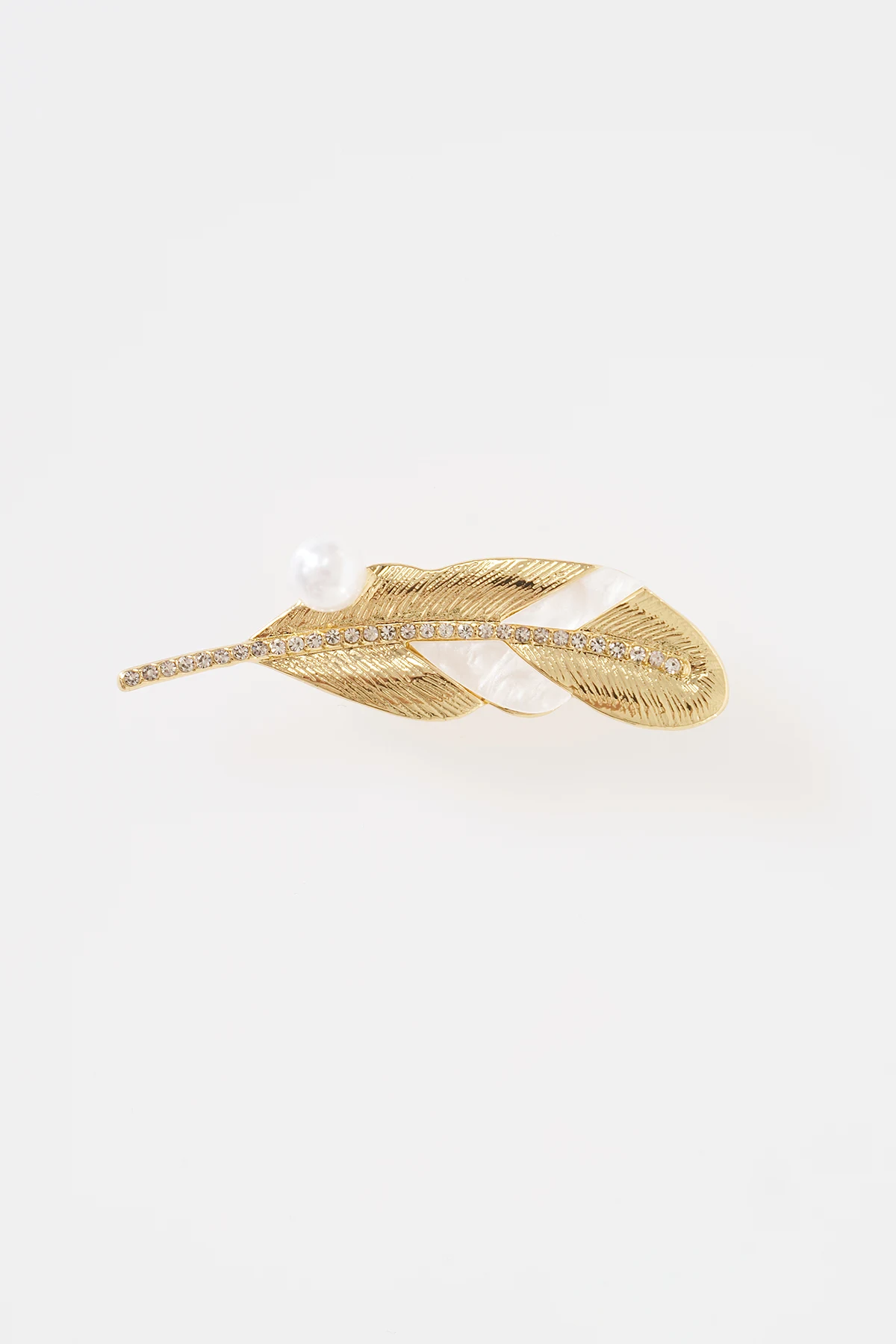 Pearl Detail Leaf Brooch Gold