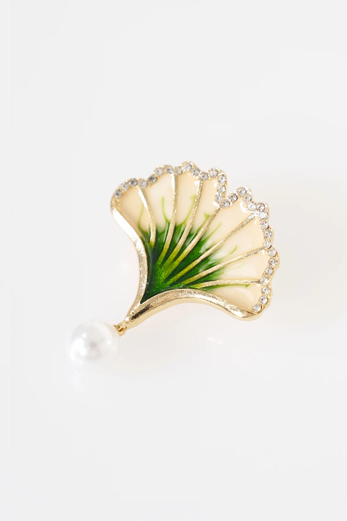 Ginkgo Leaf Brooch Gold