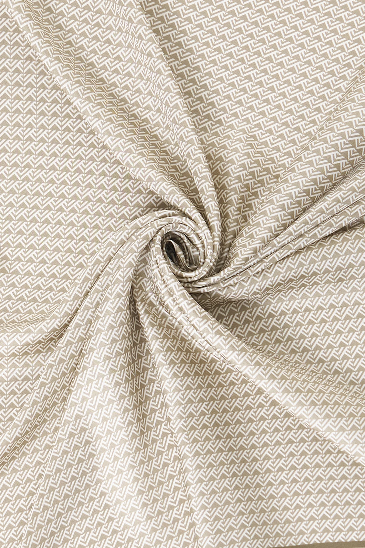 Geometrik Desen İpek Twill Eşarp Ada Çayı