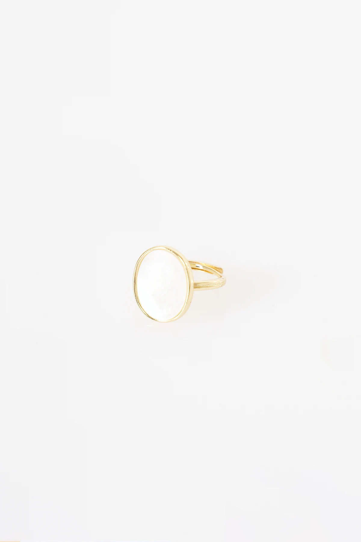 Oval Taşlı Yüzük Gold