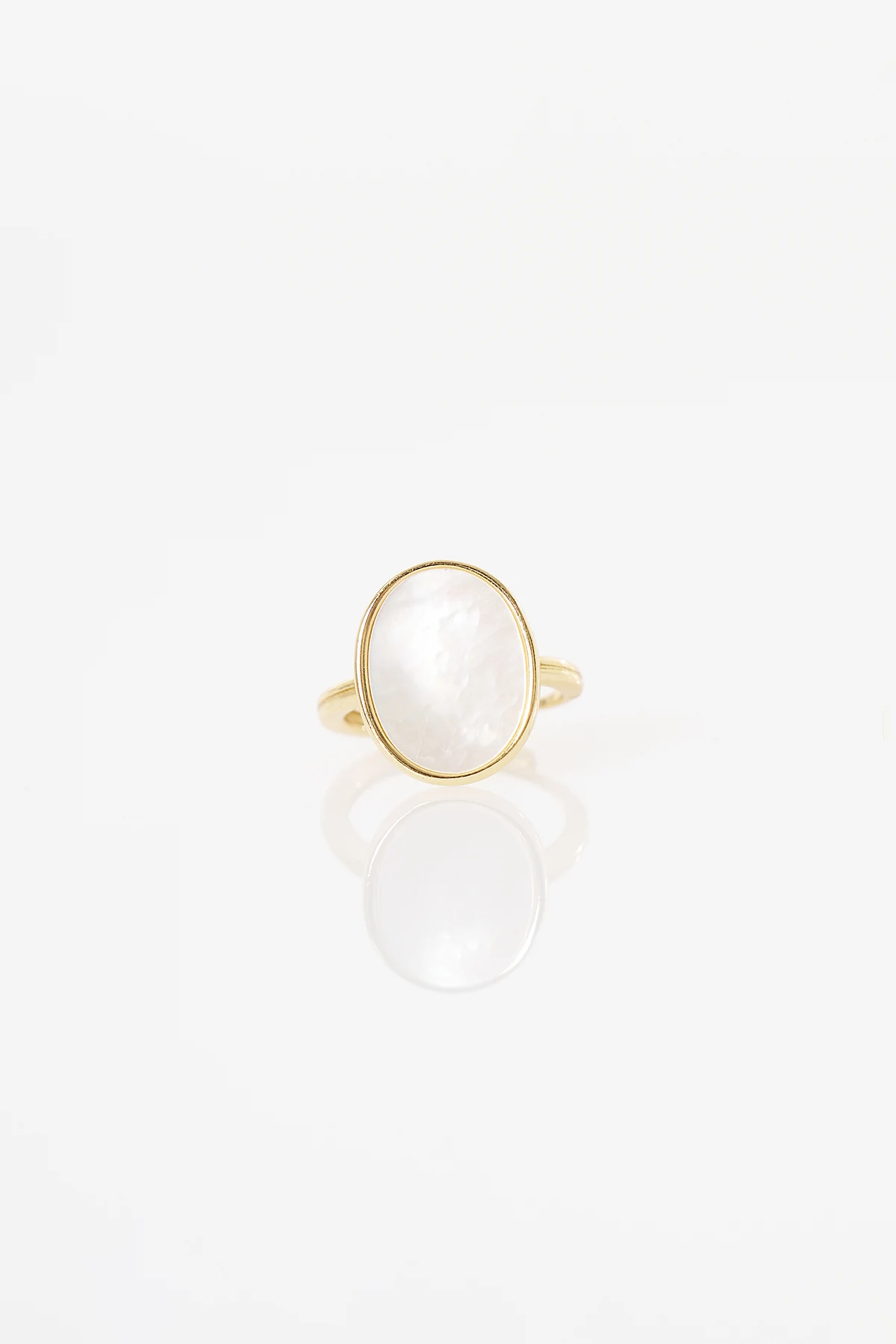 Oval Taşlı Yüzük Gold